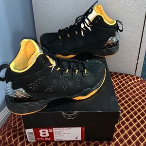 Air jordan melo m10 playoffs size 8.5